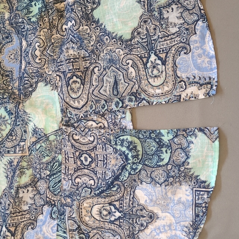 Chico's Teal and Navy Paisley Button Up EUC Sz3 = L - Picture 7 of 8